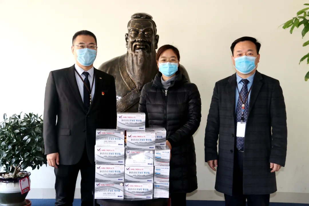 海外华人的一封家书,一个留学生写给孟晚舟的信