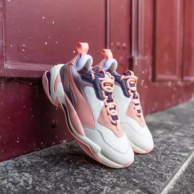 老爹鞋和复古鞋有什么不同,老爹鞋又好看又好穿