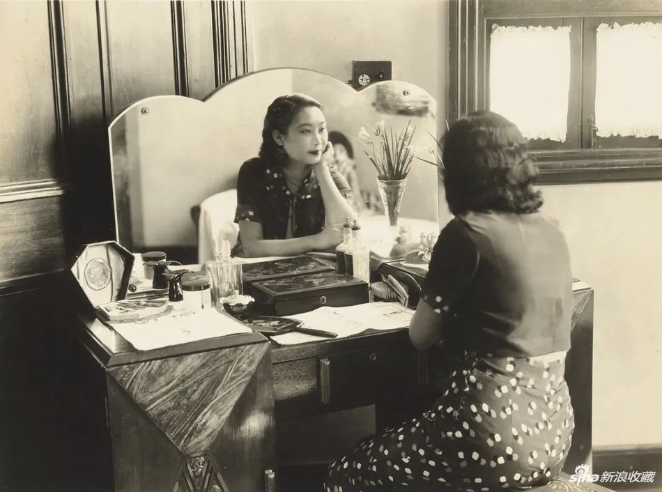 买垮两任富豪丈夫背债2.5亿，她还能翻身吗？