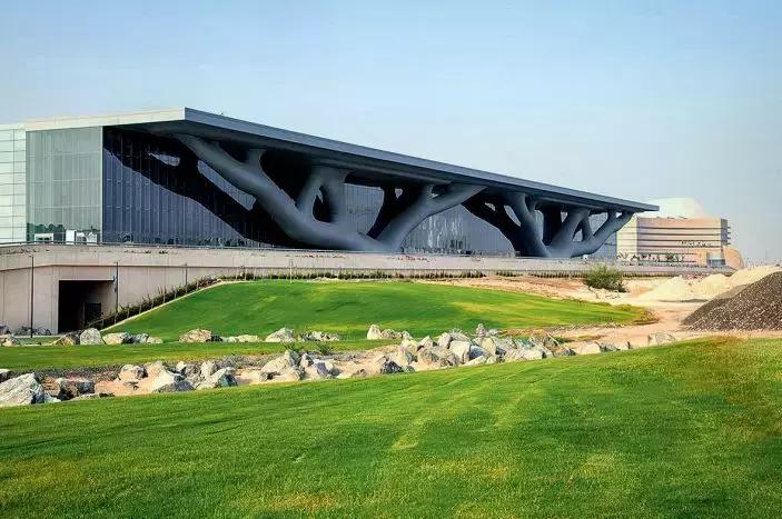 矶崎新建筑风格,矶崎新农村建筑