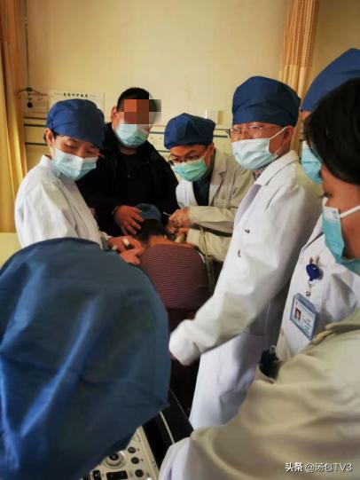 美容神器肉毒毒素“扶正”歪了一年的脖子病因竟是痉挛性斜颈