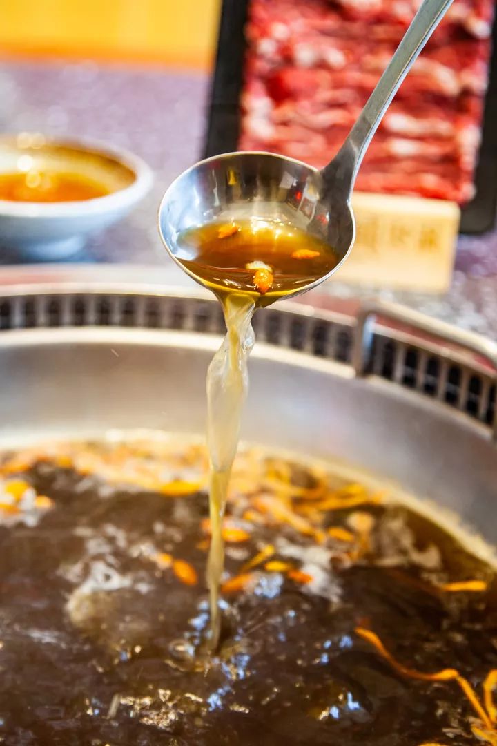 这份羊肉飞越2000公里，大连这家店俘获人心的味道，点开有惊喜哦