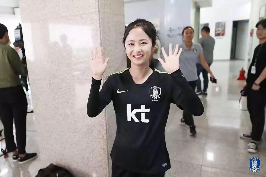 韩国媒体报道中韩女足生死战,2019韩国女足阵容颜值担当