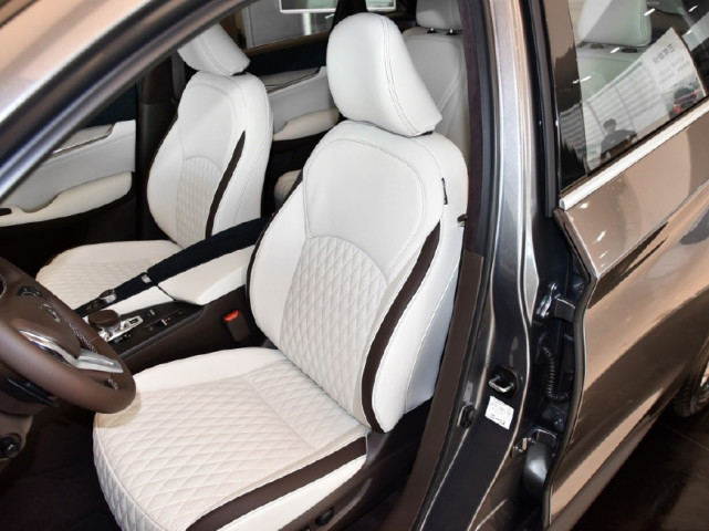 英菲尼迪qx50与奥迪q5四驱对比,19款英菲尼迪qx50图片对比奥迪q5