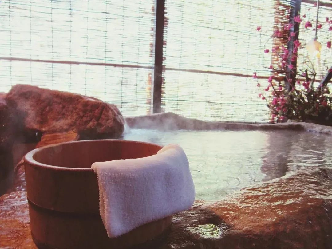 节假日该给女朋友家准备点什么,周末要给女朋友带什么