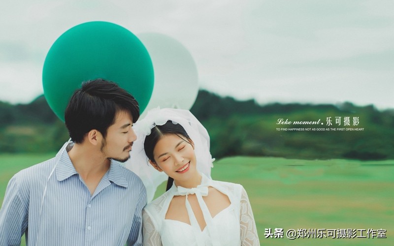 《乐可摄影》的外景婚纱照，这也太惹眼了