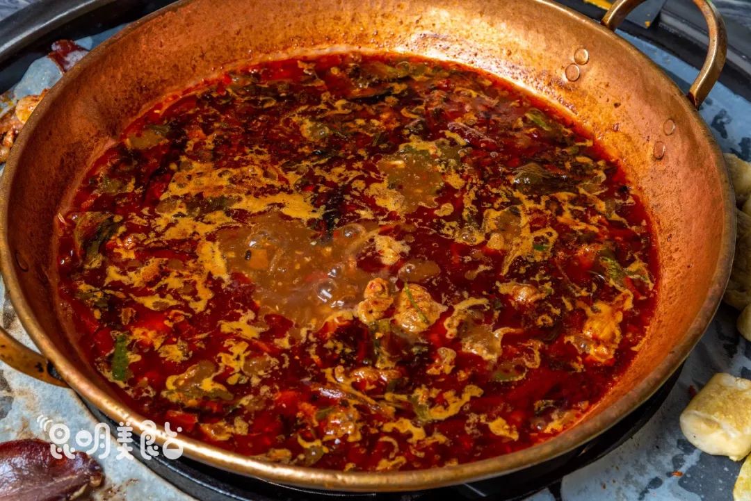 昆明最好吃的酸菜牛肉,昆明关上老坛秘制酸菜牛肉