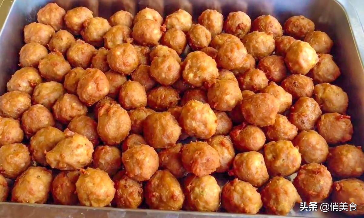 炸肉丸子吃几个不过分,炸丸子记住不要放面粉