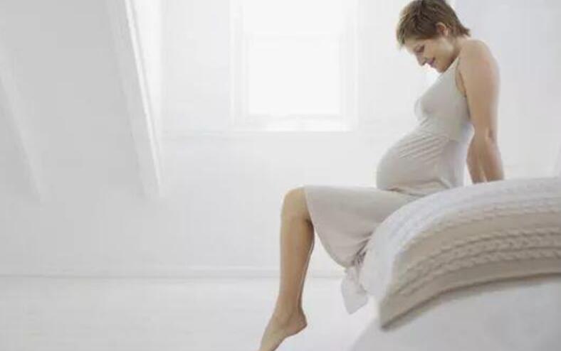 最月子时,宝妈最怕感冒影响孩子?学会这些方法巧妙化解感冒危机