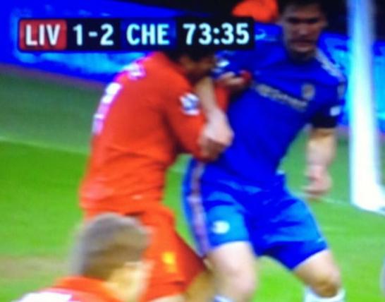 苏亚雷斯咬人英超被禁赛多少场,苏亚雷斯世界杯咬人禁赛