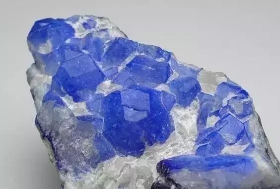 史上最全珠宝玉石图鉴,十二种玉石的鉴别方法