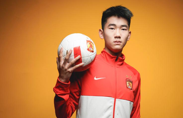 广州恒大小将进球,广州恒大升级后夺冠