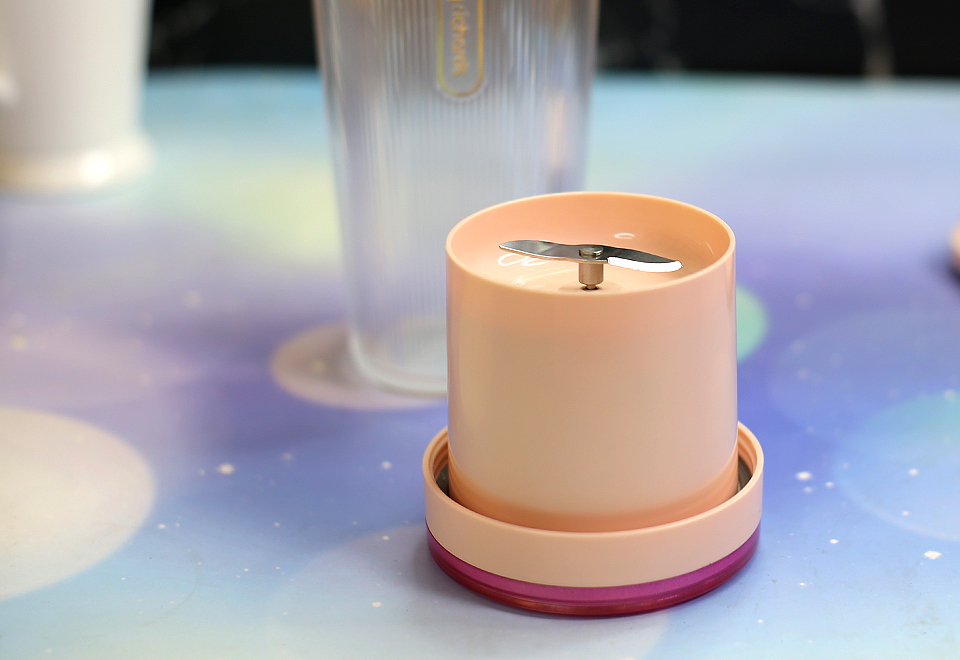 无线充电摩飞榨汁机,摩飞便携榨汁杯