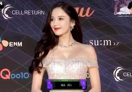 IU未P图遭狂嘲，Lisa素颜被骂“东南亚丑女”：离开滤镜脸崩了？