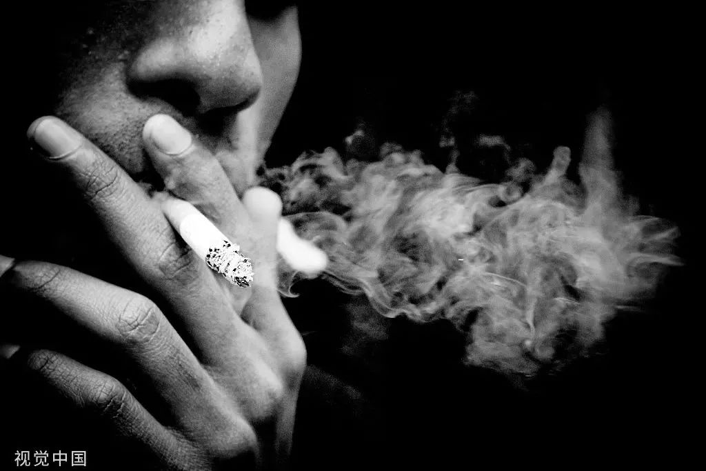 打开死者的肺，才明白有3亿人，在悄悄花钱买死