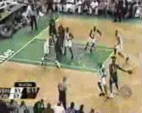 顶级球星投篮是哪根手指拨球,顶级球员握杆