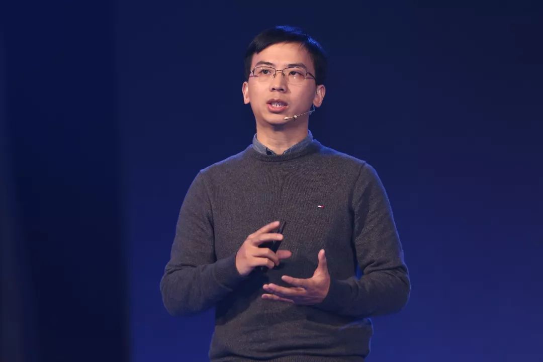 传统行业逆袭：喜茶、海底捞、粱大侠走红，年轻人到底在想什么？