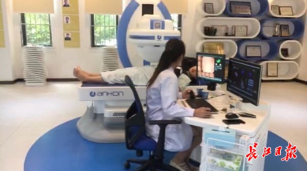 磁控胶囊胃镜和普通胃镜的区别,专家谈磁控胶囊胃镜