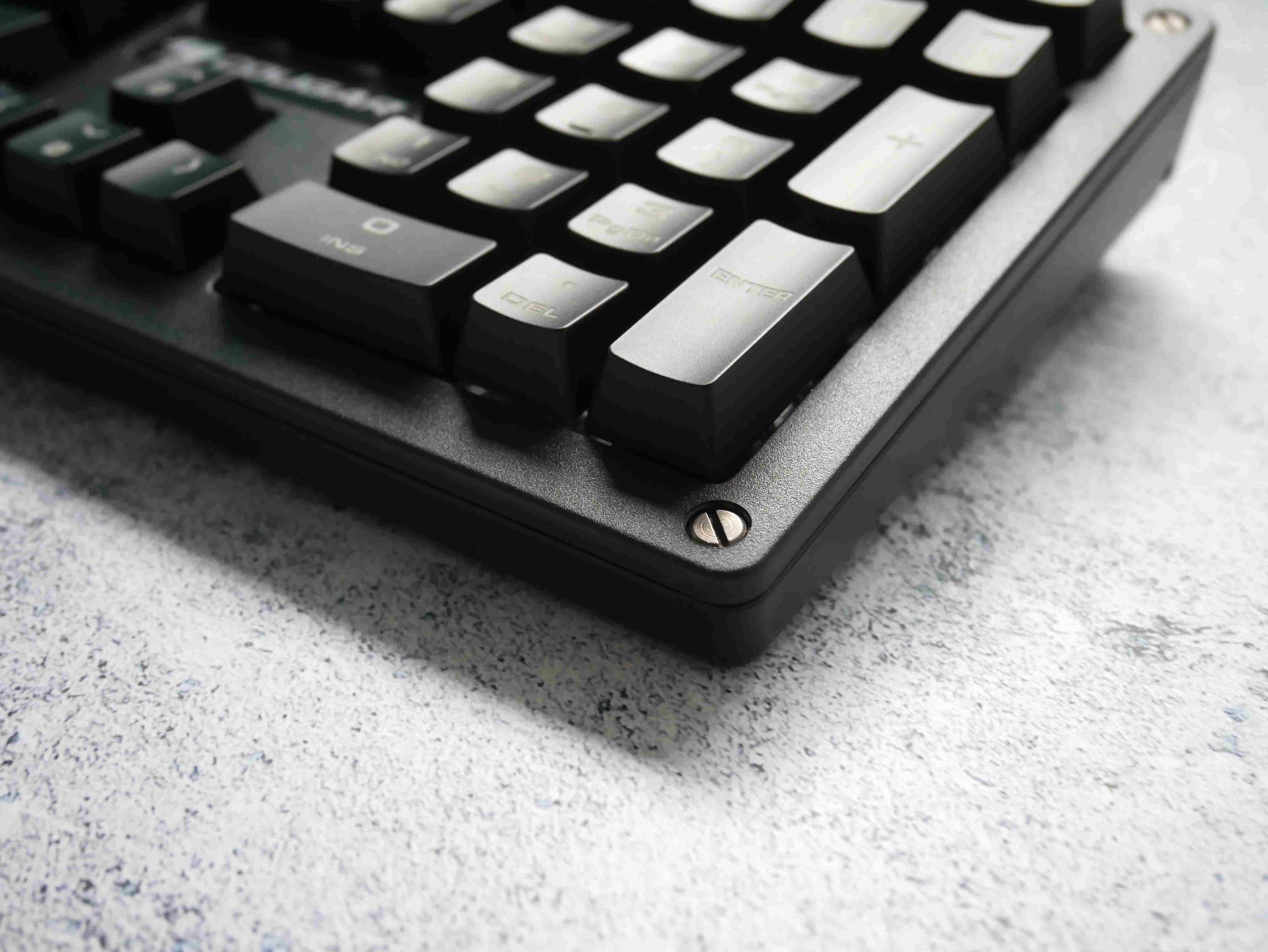 cherry红轴机械键盘测评,骨伽puri红轴测评