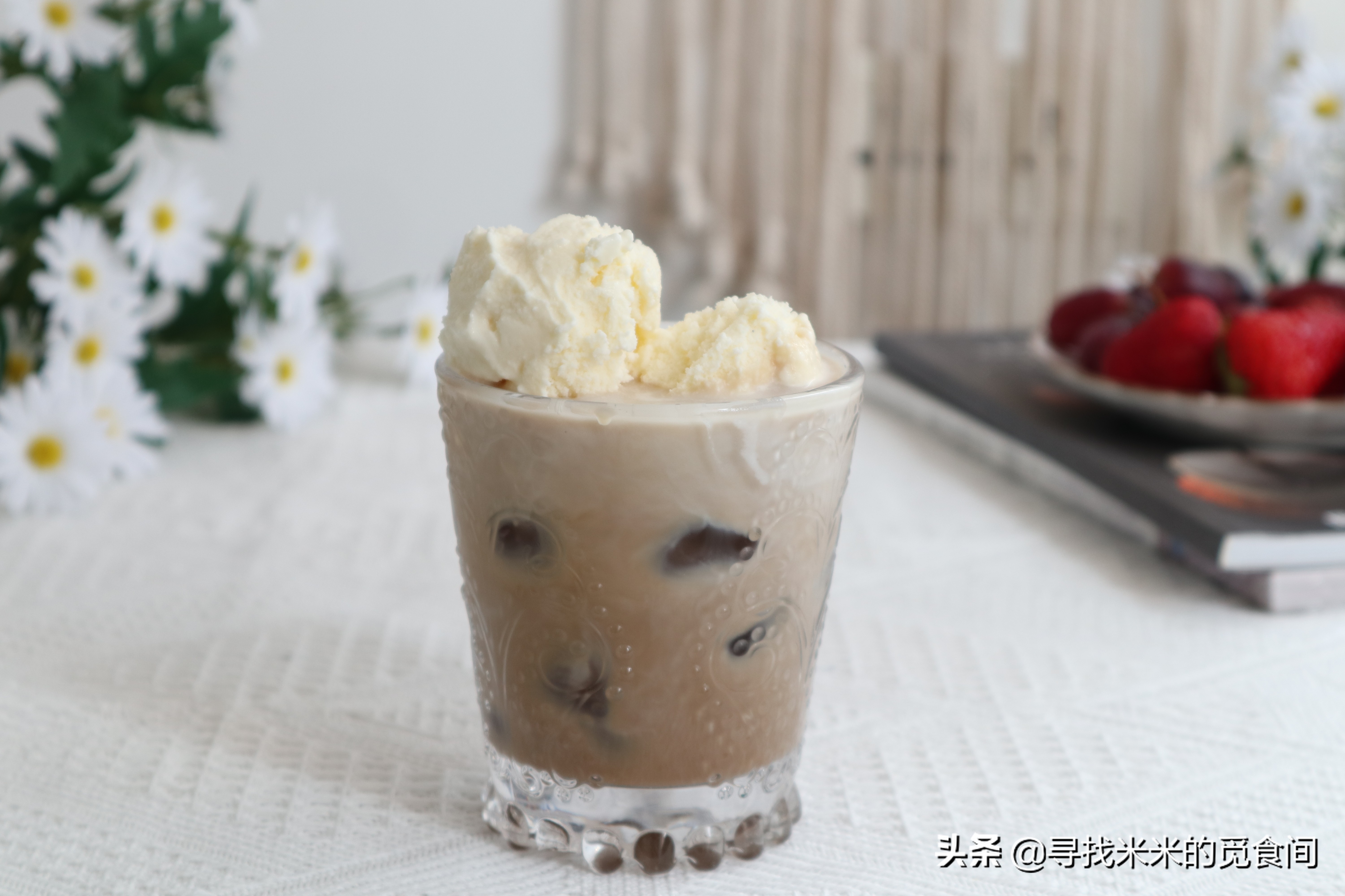 夏日必备甜品原味奶香冰淇淋 (抹茶牛奶椰奶冰淇淋怎么做)