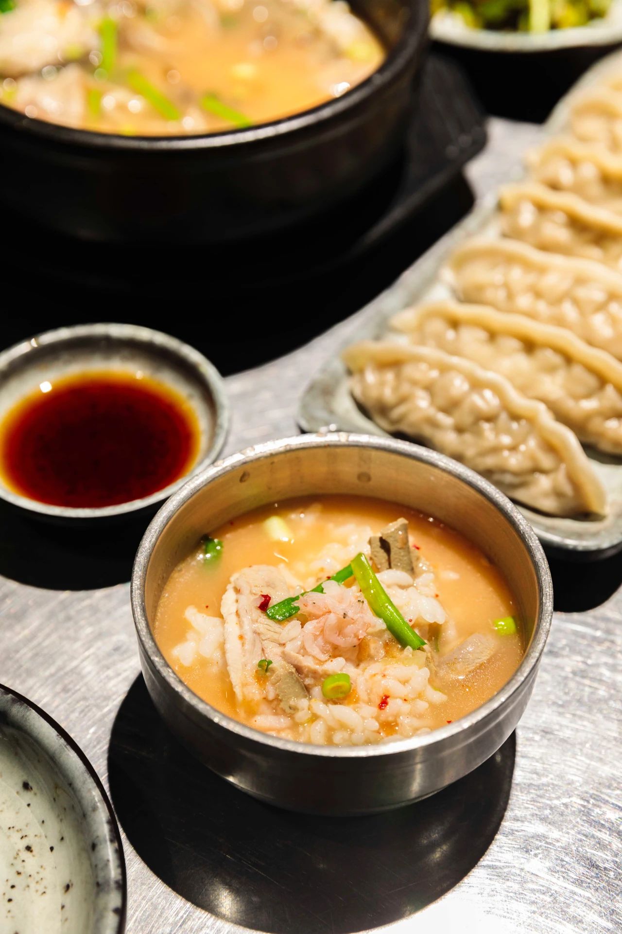 不出国就能吃到正宗韩料,不出国就能吃到正宗的韩国料理