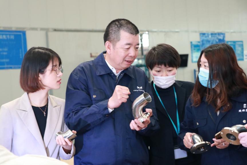 溯源栏目组图片,上海熊猫机械与熊猫智慧水务