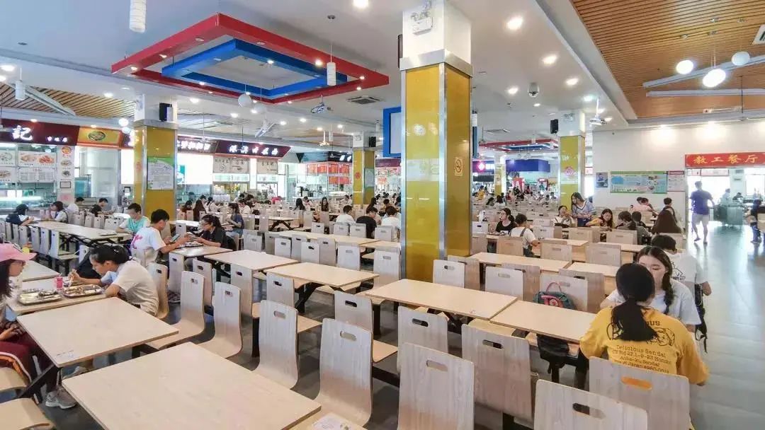 要想过得好哪里都别跑,要想生活过得去哪能不带点绿