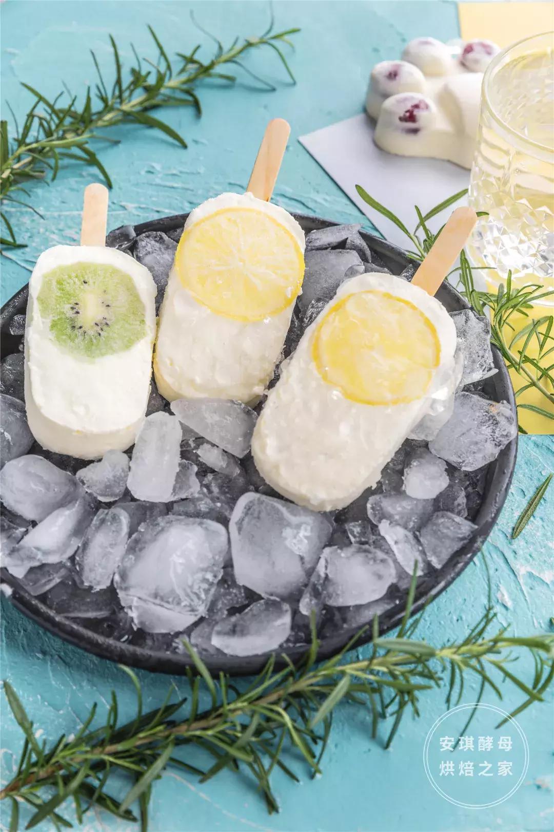 快过期的奶油做成冰淇淋还能吃吗,用淡奶油做的雪糕最多能存放几天