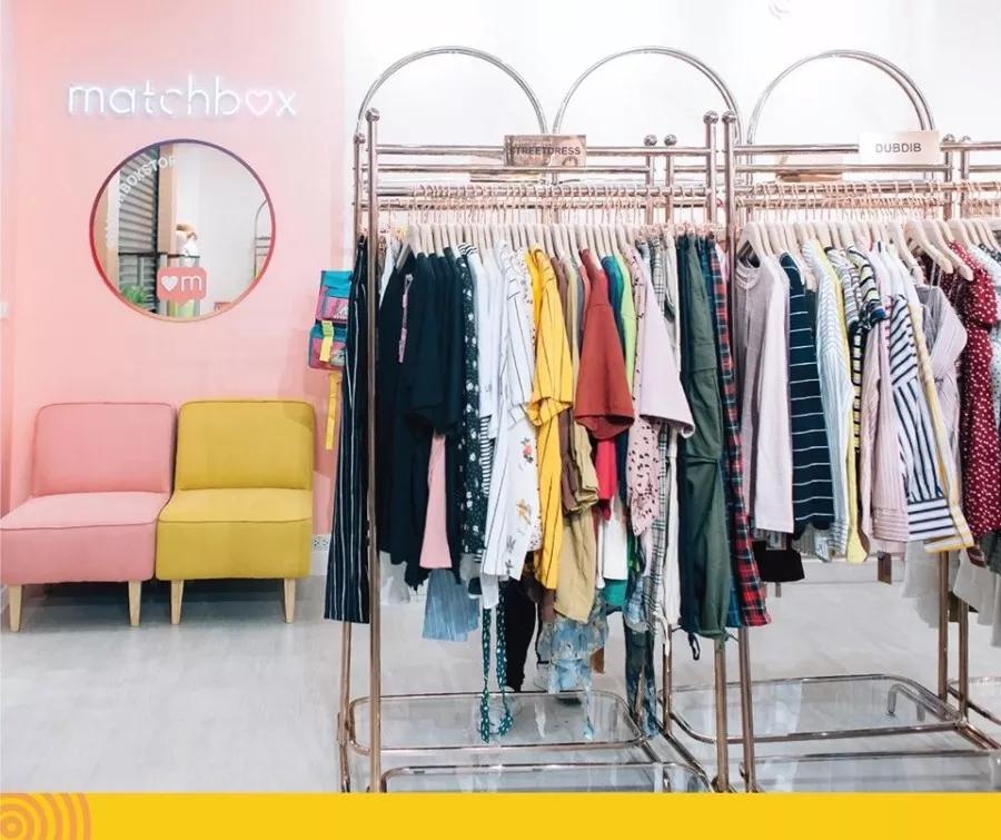 泰国便宜小众潮牌衣服,最近很火的泰国潮牌衣服