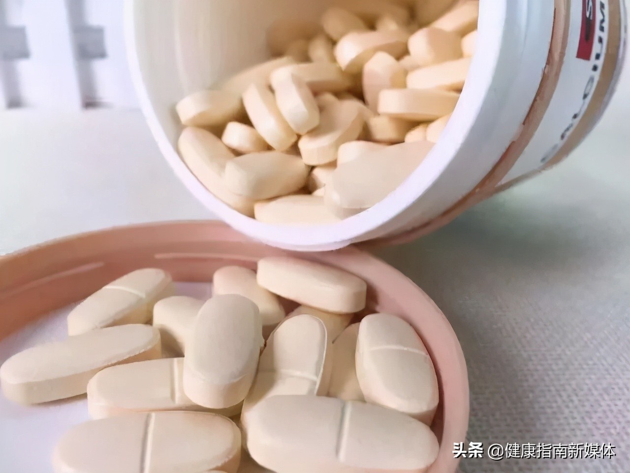 充足的营养对骨骼的好处,充足的维生素d还能帮助新陈代谢