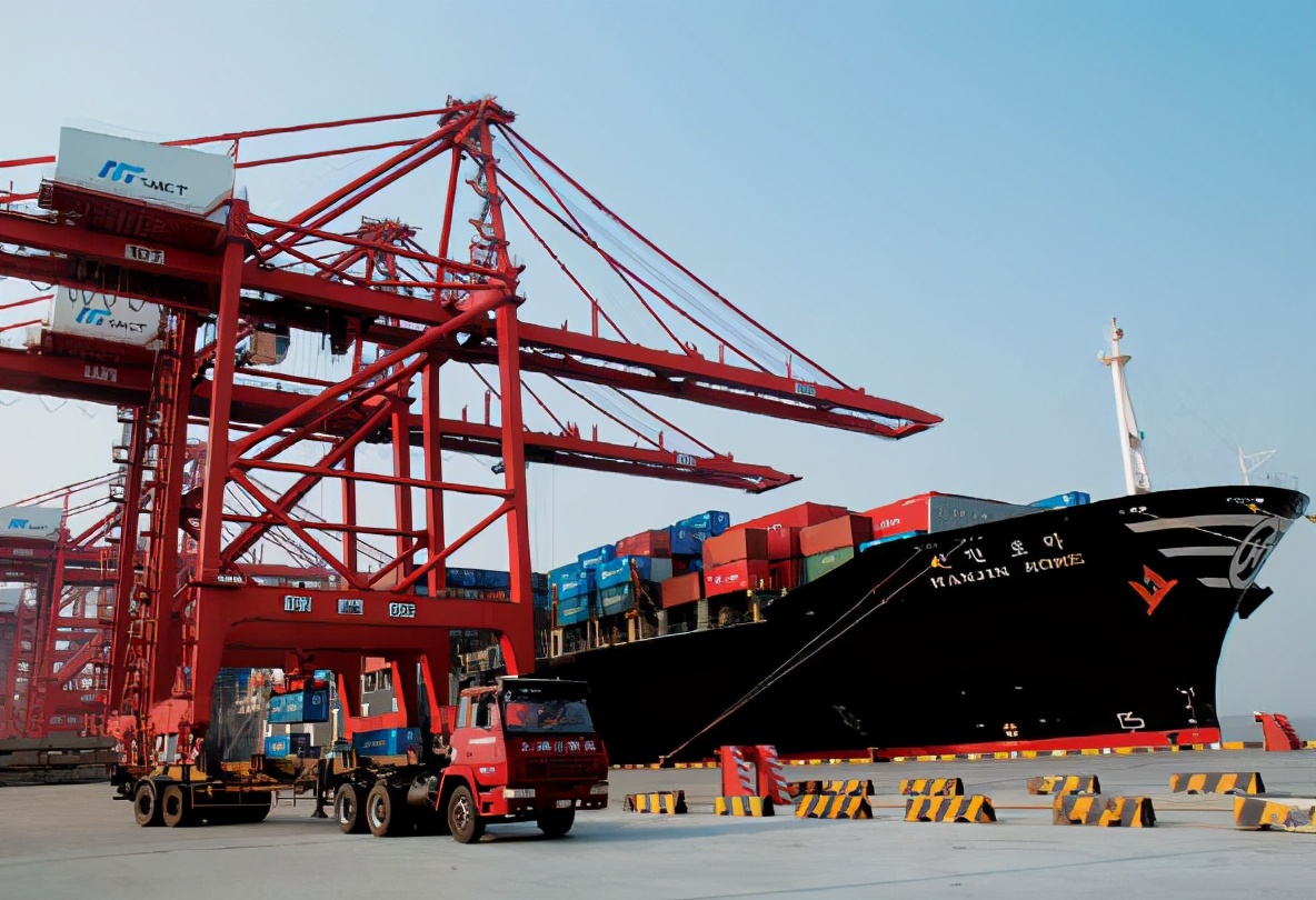 圣诞节属不属于我国传统节日,圣诞和元旦中间有其他节日吗