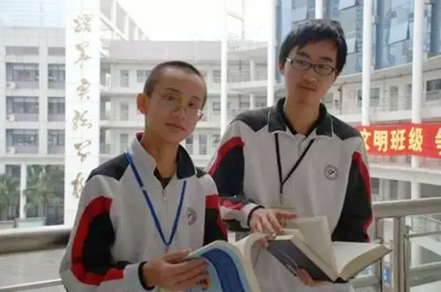 中国天才曹原的视频,曹原夺冠后