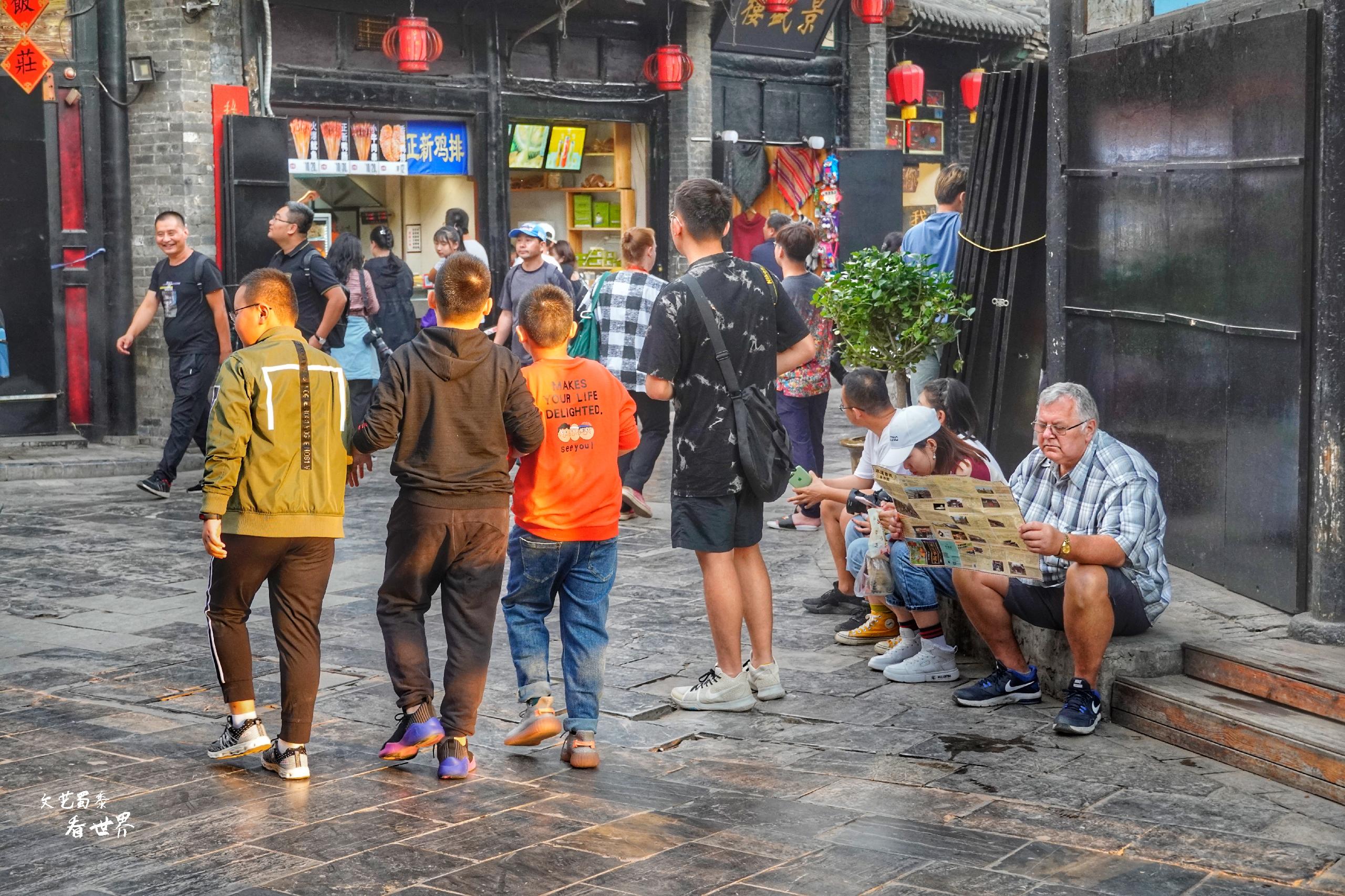 平遥古城原住民真实生活,距今2700年的平遥古城是哪里