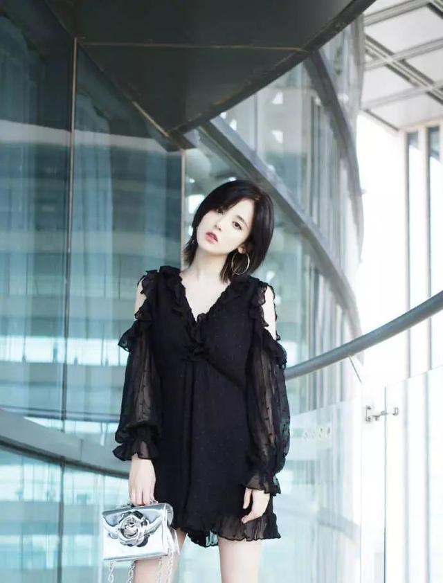 迪丽热巴和唐嫣同穿亮片裙,迪丽热巴和唐嫣穿同款公主裙