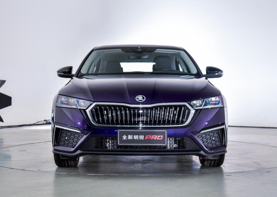 2018款自吸明锐旅行,斯柯达明锐旅行1.2t测评