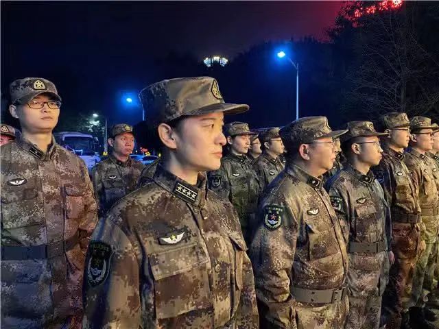 这个春节向所有医务工作者致敬,这个五一坚守岗位