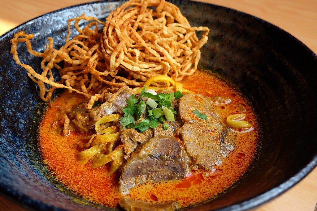 泰国美食攻略视频大全,泰国美食攻略旅游线路