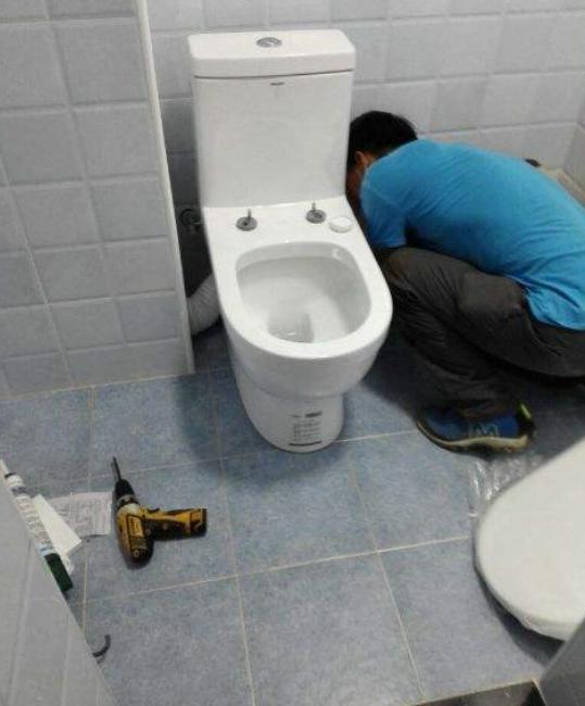 马桶漏水了找谁,马桶漏水去哪里找