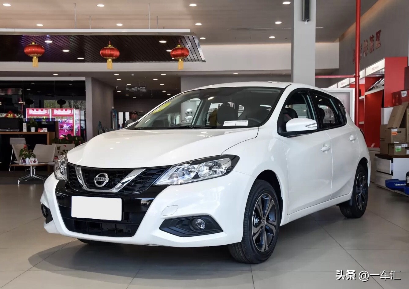 新款骐达和经典轩逸,新款骐达跟轩逸哪个值得买