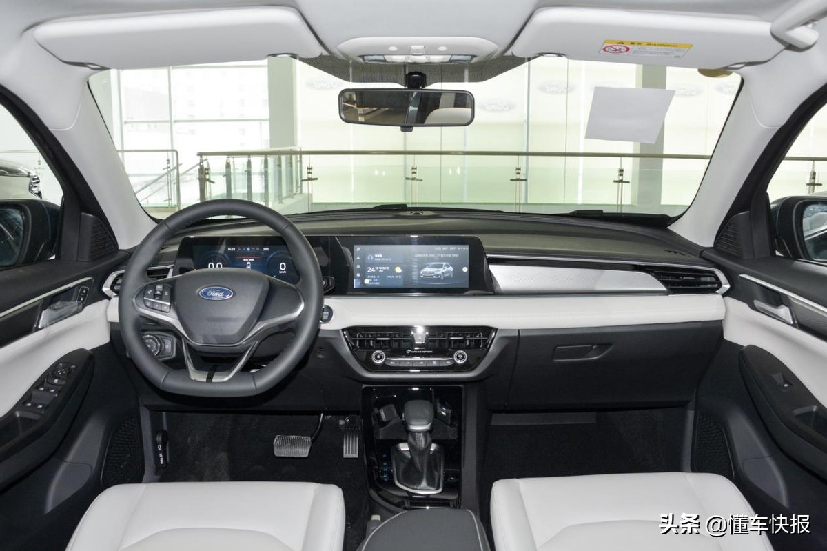 长安福特福睿斯2021钻石版,新款手动福特福睿斯汽车评测