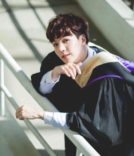 盘点他泰小可爱们的学士照：各个学霸努力又优秀