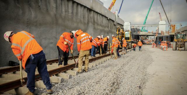 澳洲为什么蓝领工资高,澳洲蓝领真实收入