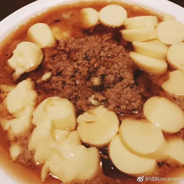 钱枫变身美食吃播，大口吃肉，难怪昔日帅少年，已胖到二百多斤