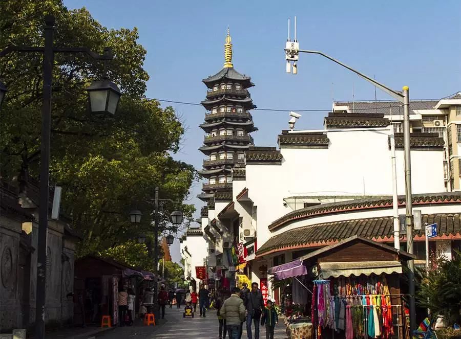 在上海一个月工资两万什么水平,月薪不过3万的看过来