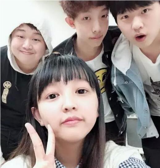 蓝战非前斗鱼一哥,虎牙蓝战非仓鼠王