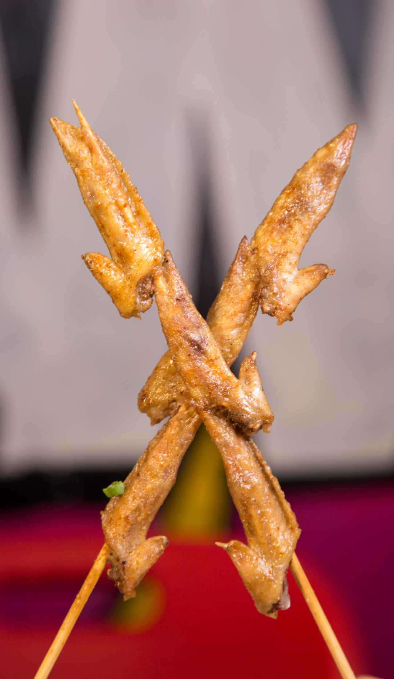 这家球迷必打卡胜地赢了！用牛蝎子锅+撸串，解锁夏日夜晚方式