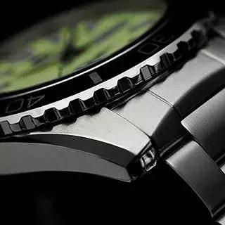 一道划痕抛光,一道划痕补漆