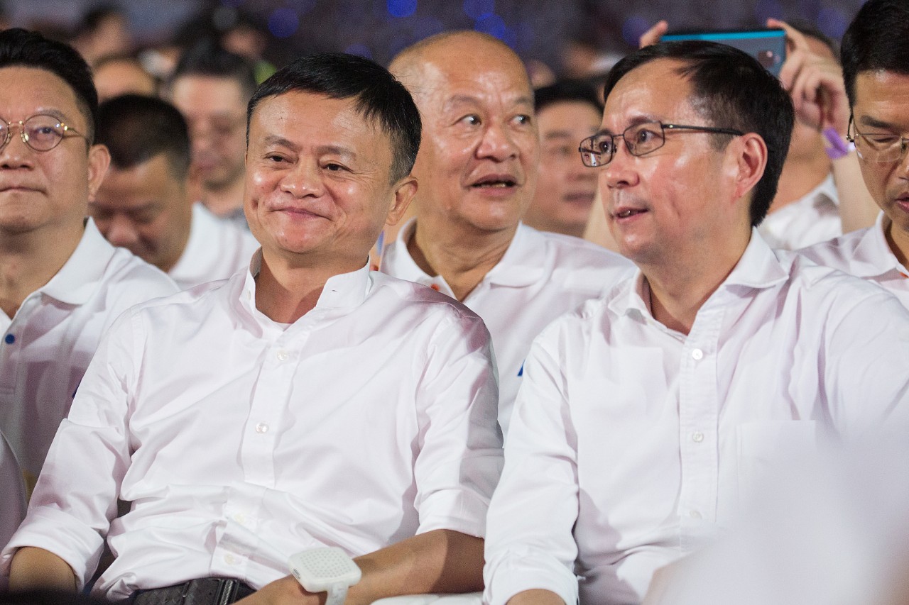 马云高调退休，接班他的人为什么是张勇？