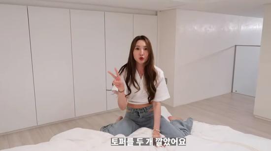 韩国女生独居公寓,韩国美女晒衣服