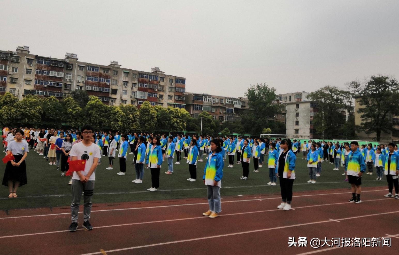 决胜2019年高考誓师大会,决战高考全力以赴